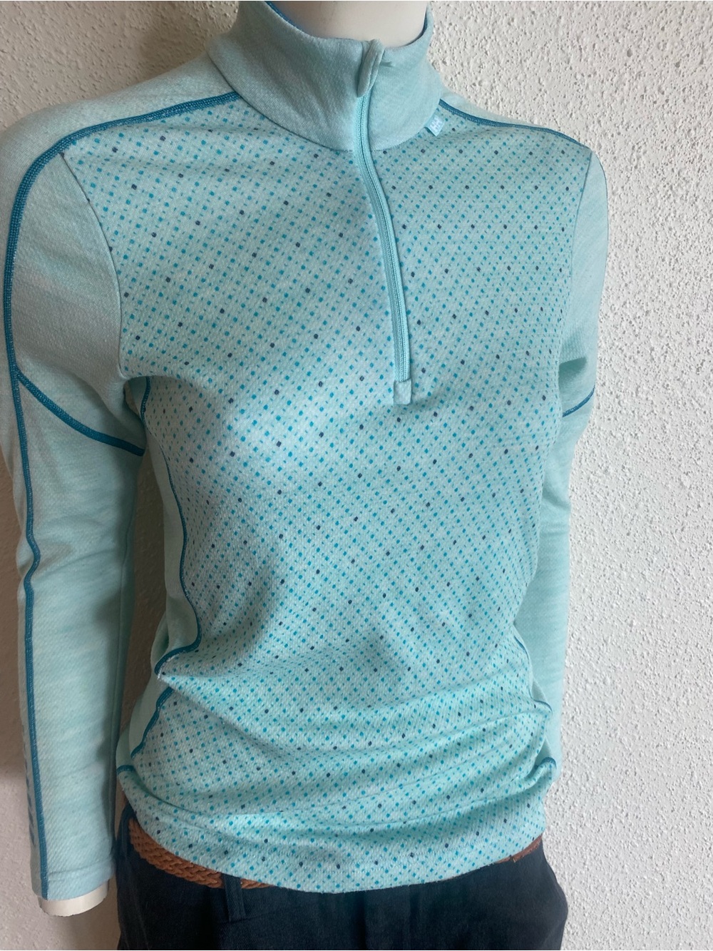 Helly Hansen Merino Wool 1/2 Zip Base Layer Top Small Aqua Ski Hiking